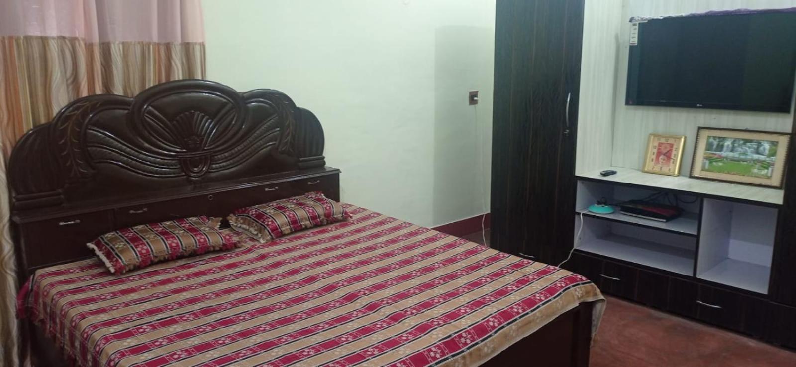 Homestay Comfort Villa Rampur  ภายนอก รูปภาพ